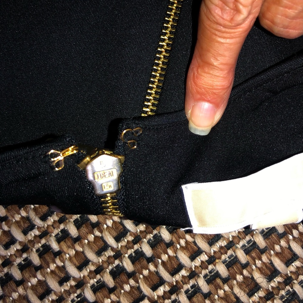 🩵2/$20 MIX&MATCH🔘MICHAEL Michael Kors Black Slvlss Full Back Zipper LBD -Size XS - Picture 6 of 9